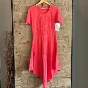 NWT Manta Del Lago Midi Dress Size Medium Peach Pointed Hem Cottagecore